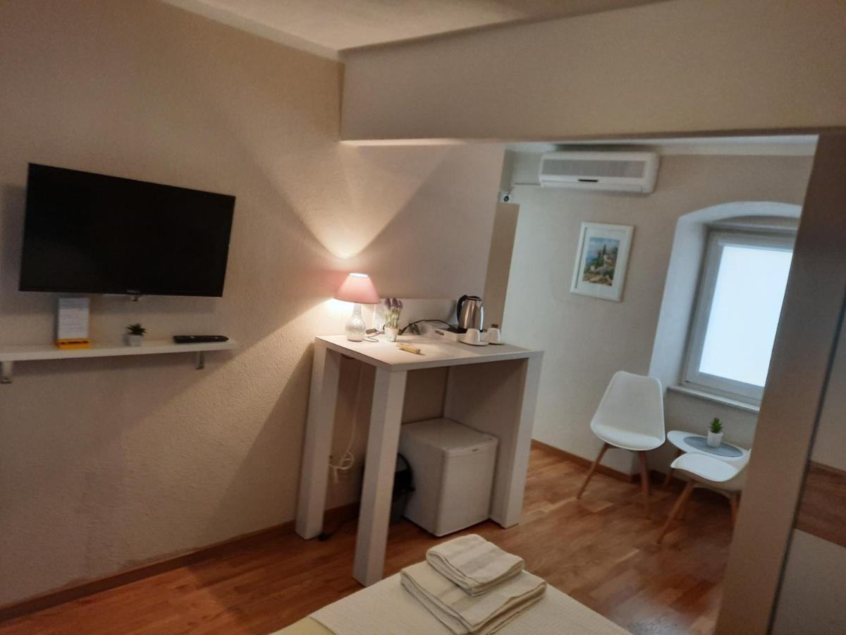 Room No3 Trogir Exterior photo