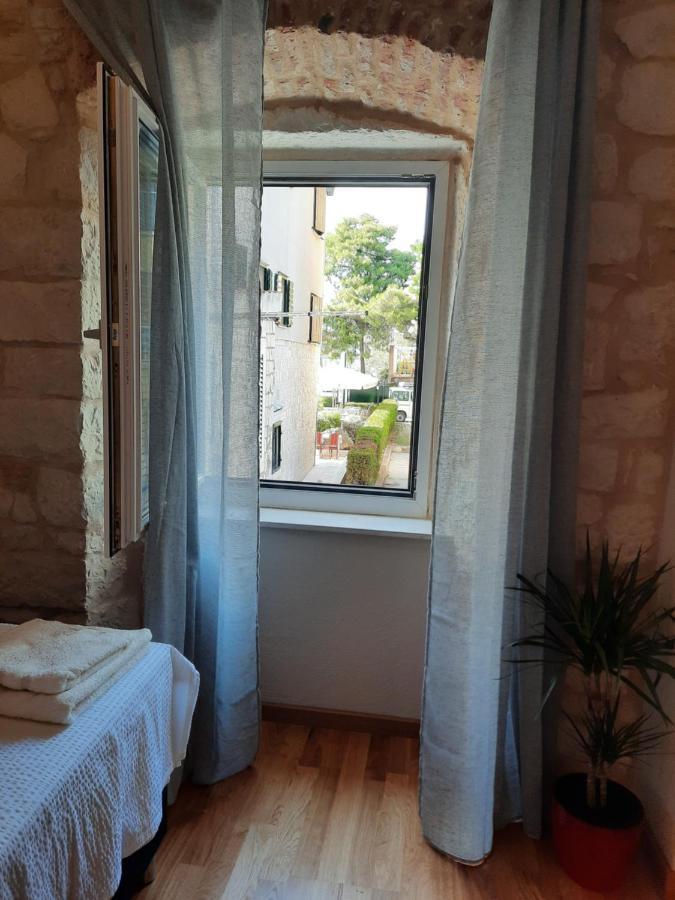 Room No3 Trogir Exterior photo